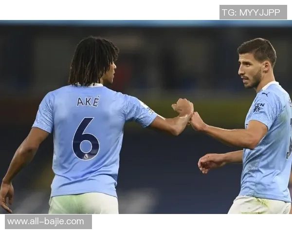 鲁本迪亚斯女友现场助威曼城感受客场氛围与众不同